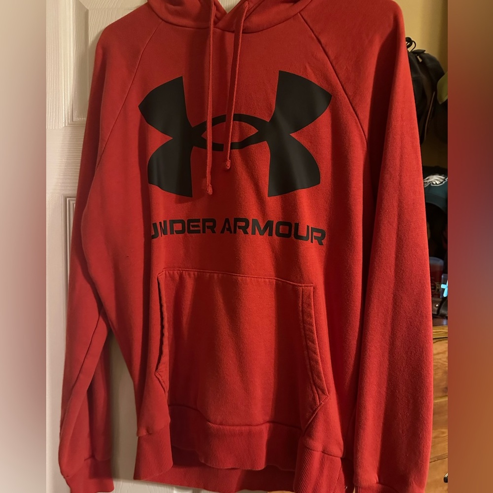 Men's Under Armor hoodie SMALL